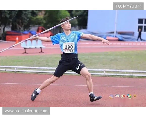 全国田径投掷项群赛新疆小伙勇破尘封二十九年铁饼纪录震撼全赛场 全国田径投掷项群赛新疆小伙勇破尘封二十九年铁饼纪录震撼全赛场
